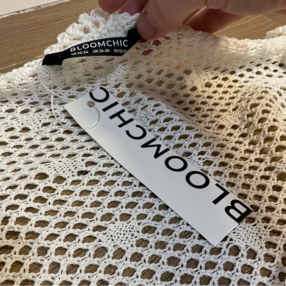 BloomChic NEW NWT Pointelle Knit Tie Lace Panel Bell Sleeve White Cardigan 22-24 - Picture 3 of 7